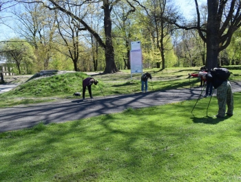 Nordic Walking- majowy spacer po żywieckim parku zamkowym z uczestnikami programu Senior/ka - zdjęcie23