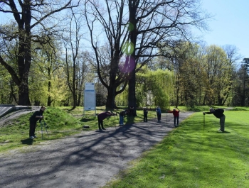 Nordic Walking- majowy spacer po żywieckim parku zamkowym z uczestnikami programu Senior/ka - zdjęcie25