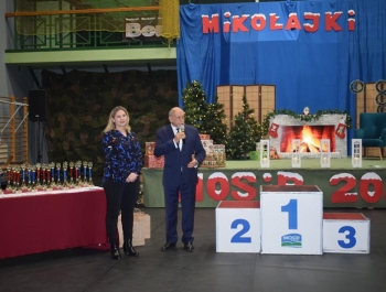 Mikołajkowe Zawody Pływackie i spotkanie ze Świętym Mikołajem 03.12.2022 r. - zdjęcie112