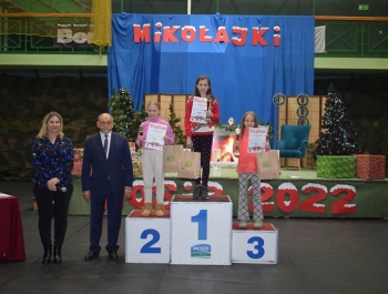 Mikołajkowe Zawody Pływackie i spotkanie ze Świętym Mikołajem 03.12.2022 r. - zdjęcie123