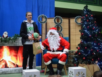 Mikołajkowe Zawody Pływackie i spotkanie ze Świętym Mikołajem 03.12.2022 r. - zdjęcie187