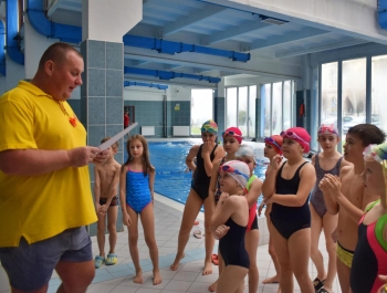 Zawody Pływackie - Ferie z MOSiRem 2023 - zdjęcie31