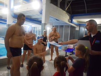Relacja z Rodzinnych Sztafet Pływackich - zdjęcie45