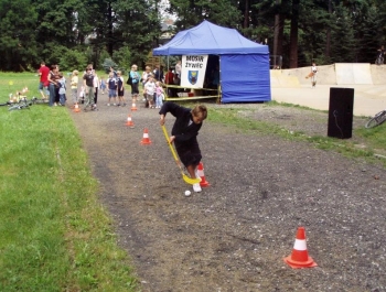 FESTYN SPORTOWO – REKREACYJNY DLA DZIECI „WAKACJE NA SPORTOWO i WESOŁO” - zdjęcie7