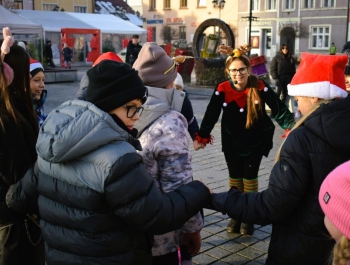 Lodowisko na żywieckim rynku już działa! - zdjęcie22
