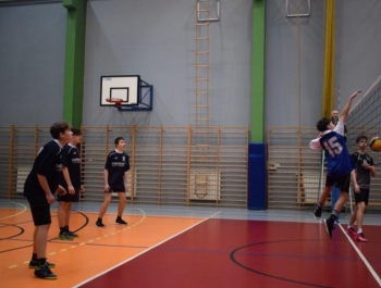Eliminacje Miejskie do Powiatowych Rozgrywek Chłopców w Piłce Siatkowej styczeń 2026 - zdjęcie8