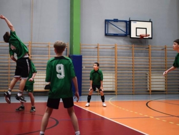 Eliminacje Miejskie do Powiatowych Rozgrywek Chłopców w Piłce Siatkowej styczeń 2026 - zdjęcie10