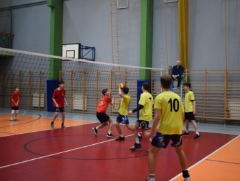 Eliminacje Miejskie do Powiatowych Rozgrywek Chłopców w Piłce Siatkowej styczeń 2026 - zdjęcie17