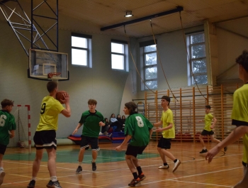 Koszykówka - WYNIKI Miejskich Eliminacji do Powiatowych Mistrzostw Młodzieży Szkolnej - zdjęcie15