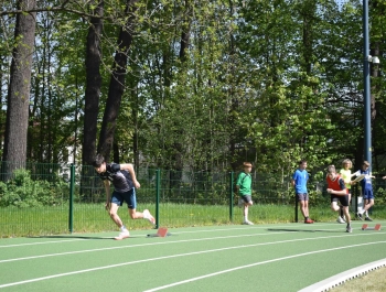Czwórbój Lekkoatletyczny i Szkolna Liga Lekkoatletyczna - Wyniki Miejskich Eliminacji do Powiatowych Mistrzostw Dzieci i Młodzieży Szkolnej - zdjęcie58