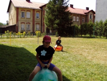 FESTYN SPORTOWO – REKREACYJNY DLA DZIECI „WAKACJE NA SPORTOWO i WESOŁO” - zdjęcie7