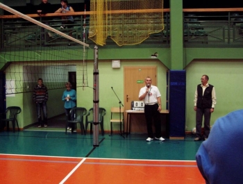 OFICJALNE WYNIKI VIII JESIENNEGO TURNIEJU DZIKICH DRUŻYN W PIŁCE SIATKOWEJ O PUCHAR BURMISTRZA MIASTA ŻYWCA- 02.09.2007 ROK - zdjęcie2