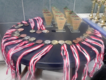 PŁYWACKA LIGA SZKOLNA 2014/2015 W ŻYWCU ZAKOŃCZONA OGROMNYM SUKCESEM! - zdjęcie2