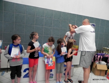 PŁYWACKA LIGA SZKOLNA 2014/2015 W ŻYWCU ZAKOŃCZONA OGROMNYM SUKCESEM! - zdjęcie23