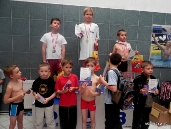 PŁYWACKA LIGA SZKOLNA 2014/2015 W ŻYWCU ZAKOŃCZONA OGROMNYM SUKCESEM! - zdjęcie27