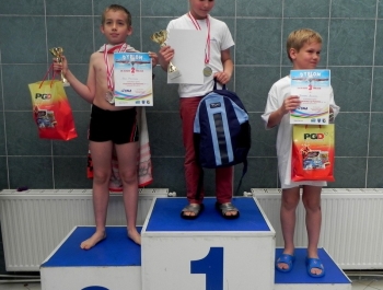 PŁYWACKA LIGA SZKOLNA 2014/2015 W ŻYWCU ZAKOŃCZONA OGROMNYM SUKCESEM! - zdjęcie37