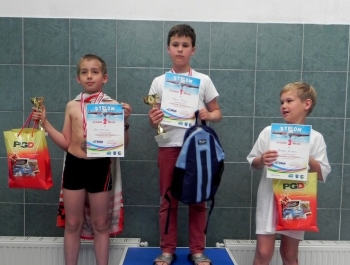 PŁYWACKA LIGA SZKOLNA 2014/2015 W ŻYWCU ZAKOŃCZONA OGROMNYM SUKCESEM! - zdjęcie38