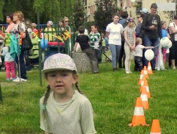 FESTYN Z OKAZJI DNIA DZIECKA  - FOTOREPORTAŻ - zdjęcie24
