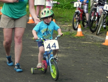 WIOSENNY WYŚCIG ROWEROWY MTB  - WYNIKI I FOTOREPORTAŻ - zdjęcie75