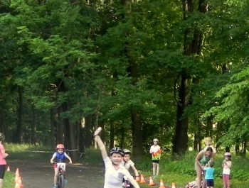 WIOSENNY WYŚCIG ROWEROWY MTB  - WYNIKI I FOTOREPORTAŻ - zdjęcie73