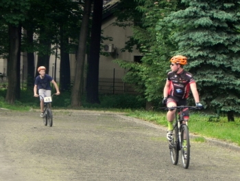 WIOSENNY WYŚCIG ROWEROWY MTB  - WYNIKI I FOTOREPORTAŻ - zdjęcie59