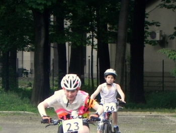WIOSENNY WYŚCIG ROWEROWY MTB  - WYNIKI I FOTOREPORTAŻ - zdjęcie56