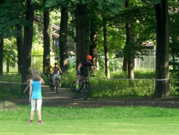 WIOSENNY WYŚCIG ROWEROWY MTB  - WYNIKI I FOTOREPORTAŻ - zdjęcie50