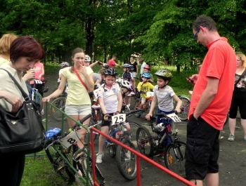WIOSENNY WYŚCIG ROWEROWY MTB  - WYNIKI I FOTOREPORTAŻ - zdjęcie18