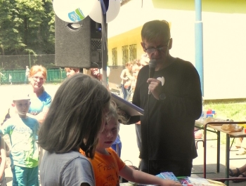 1 LIPCA ODBYŁ SIĘ FESTYN DLA DZIECI NA OSIEDLU PARKOWYM - zdjęcie1