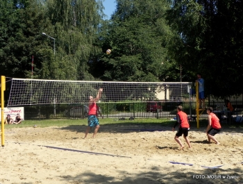 LIPCOWA SOBOTA W ŻYWCU. W ROLI GŁOWNEJ: PIŁKA PLAŻOWA - zdjęcie48