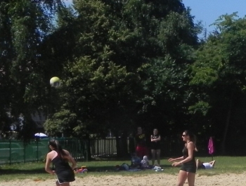 LIPCOWA SOBOTA W ŻYWCU. W ROLI GŁOWNEJ: PIŁKA PLAŻOWA - zdjęcie38