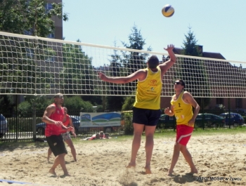 LIPCOWA SOBOTA W ŻYWCU. W ROLI GŁOWNEJ: PIŁKA PLAŻOWA - zdjęcie8