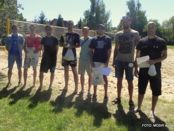 LIPCOWA SOBOTA W ŻYWCU. W ROLI GŁOWNEJ: PIŁKA PLAŻOWA - zdjęcie1