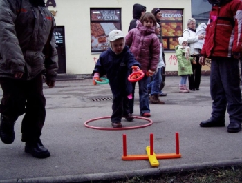 FESTYN SPORTOWO – REKREACYJNY DLA DZIECI „BIAŁE SZALEŃSTWO” - 24.01.2008 r. - zdjęcie11