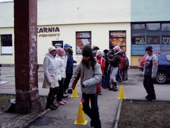 FESTYN SPORTOWO – REKREACYJNY DLA DZIECI „BIAŁE SZALEŃSTWO” - 24.01.2008 r. - zdjęcie10