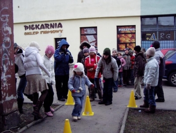 FESTYN SPORTOWO – REKREACYJNY DLA DZIECI „BIAŁE SZALEŃSTWO” - 24.01.2008 r. - zdjęcie9