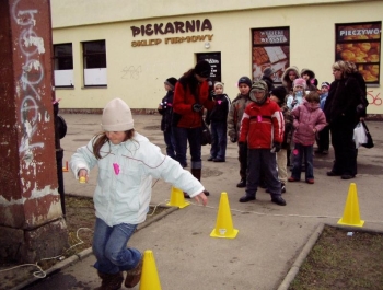 FESTYN SPORTOWO – REKREACYJNY DLA DZIECI „BIAŁE SZALEŃSTWO” - 24.01.2008 r. - zdjęcie7