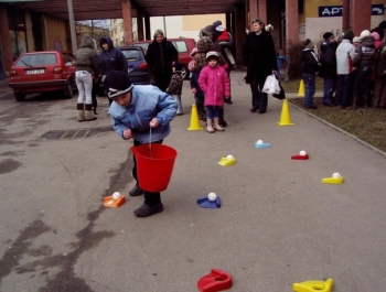 FESTYN SPORTOWO – REKREACYJNY DLA DZIECI „BIAŁE SZALEŃSTWO” - 24.01.2008 r. - zdjęcie3