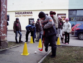 FESTYN SPORTOWO – REKREACYJNY DLA DZIECI „BIAŁE SZALEŃSTWO” - 24.01.2008 r. - zdjęcie23