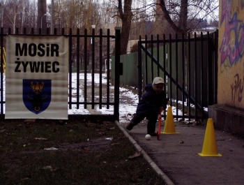 FESTYN SPORTOWO – REKREACYJNY DLA DZIECI „BIAŁE SZALEŃSTWO” - 24.01.2008 r. - zdjęcie21