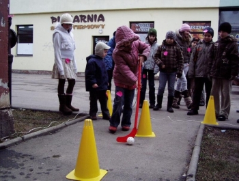 FESTYN SPORTOWO – REKREACYJNY DLA DZIECI „BIAŁE SZALEŃSTWO” - 24.01.2008 r. - zdjęcie20