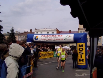 IX półmaraton „O puchar Starosty Żywieckiego” - 6 kwiecień 2008 rok - zdjęcie3