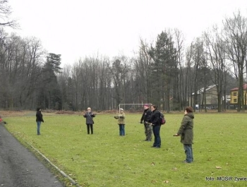 DZIEŃ KOBIET na sportowo, SENIORKI na zajęciach Nordic Walking. - zdjęcie4
