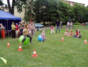 FESTYN DLA DZIECI "WAKACJE NA SPORTOWO I WESOŁO" - zdjęcie1
