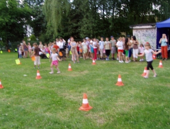 FESTYN SPORTOWO REKREACYJNY DLA DZIECI "WAKACJE NA SPORTOWO I WESOŁO" - zdjęcie4