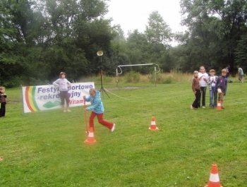 FESTYN SPORTOWO – REKREACYJNY DLA DZIECI „WAKACJE NA SPORTOWO i WESOŁO” - zdjęcie2