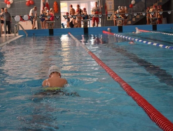 Sztafeta pływacka 100x100m z okazji 100-lecia odzyskania niepodległości przez Polskę - zdjęcie31