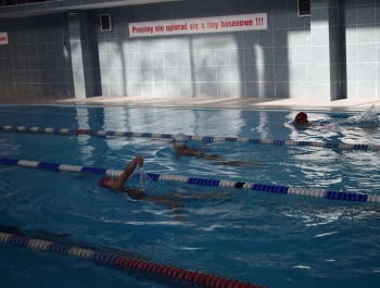 Sztafeta pływacka 100x100m z okazji 100-lecia odzyskania niepodległości przez Polskę - zdjęcie30