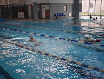 Sztafeta pływacka 100x100m z okazji 100-lecia odzyskania niepodległości przez Polskę - zdjęcie16