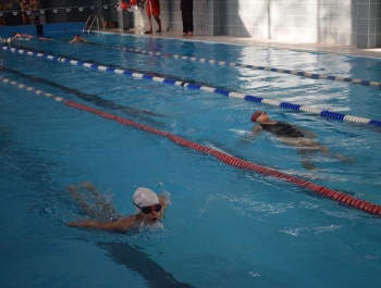 Sztafeta pływacka 100x100m z okazji 100-lecia odzyskania niepodległości przez Polskę - zdjęcie17